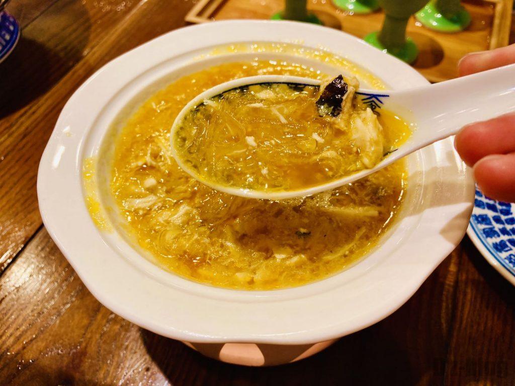 上海孔乙巳フカヒレ蟹味噌スープアップ