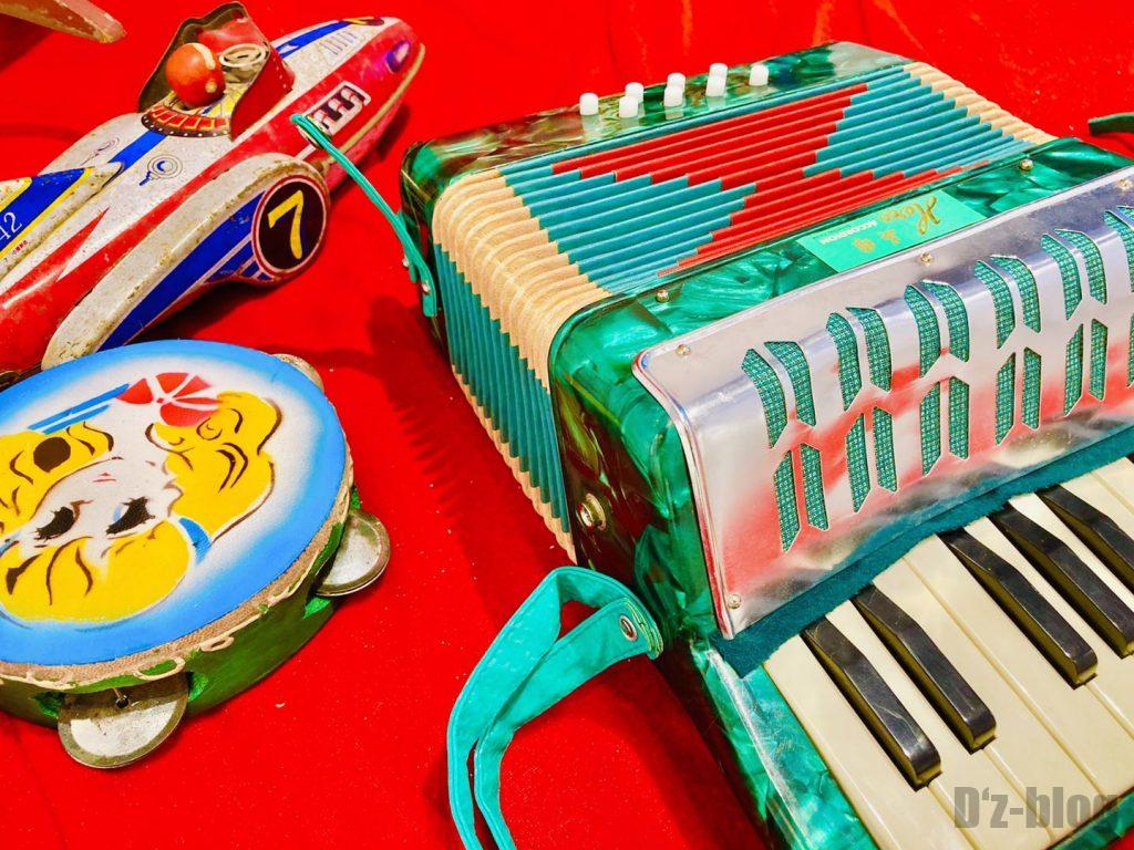 上海80年代博物館子供おもちゃ楽器