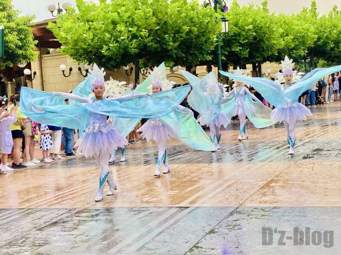 上海ディズニーランド午前パレード踊り子