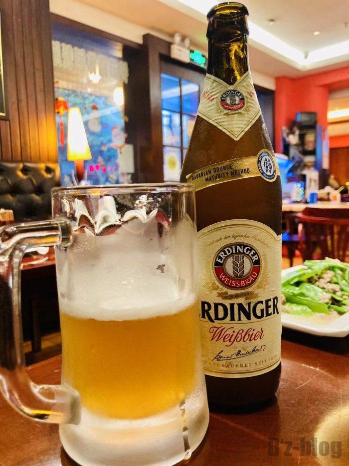 上海钨节路新加坡餐厅ドイツビール2