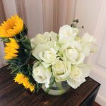 ひまわりと白薔薇